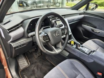 Lexus LBX